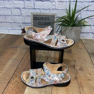 Finn Comfort Gomera Irpino Multi Leather Soft Footbed women's